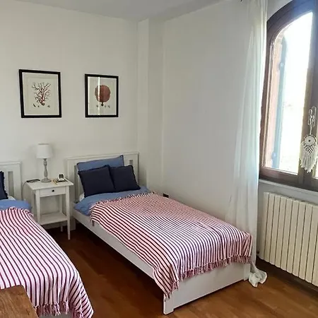 Villa Tuscan 5mins From Sleeps 8 Ev Point *