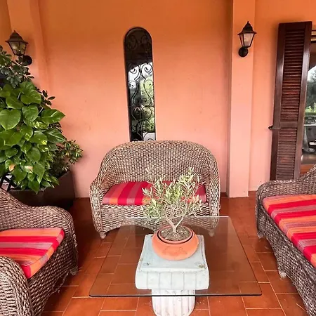 Villa Tuscan 5mins From Sleeps 8 Ev Point *